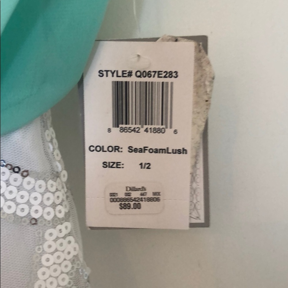 Short sea foam and white prom dress w/silver seq - Picture 5 of 6